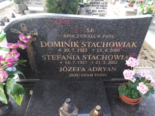 Stefania Stachowiak 1927 Trzemeszno - Grobonet - Wyszukiwarka osób pochowanych