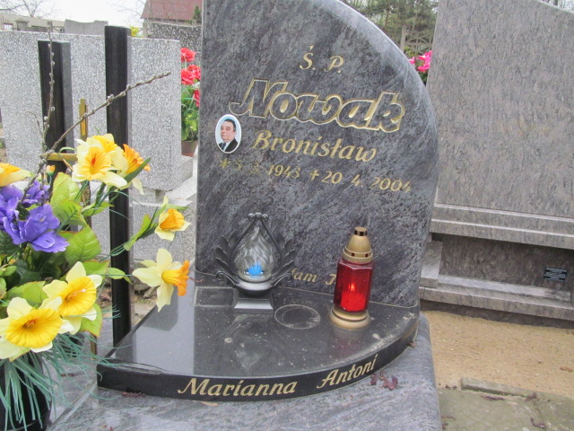 Halina Nowak 1946 Trzemeszno - Grobonet - Wyszukiwarka osób pochowanych