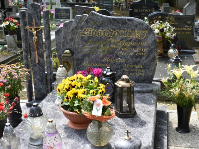Grób Marian Staszak