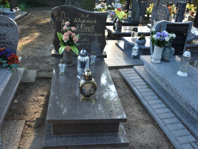 Wojciech Kuś 1921 Trzemeszno - Grobonet - Wyszukiwarka osób pochowanych