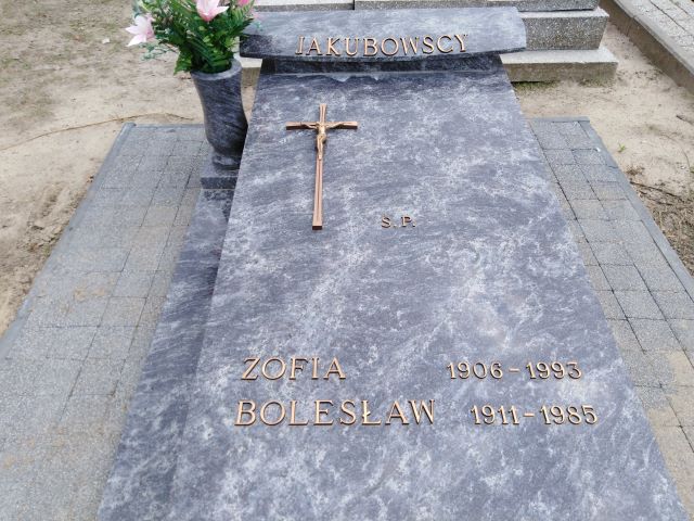 Zbigniew Jakubowski 1944 Trzemeszno - Grobonet - Wyszukiwarka osób pochowanych