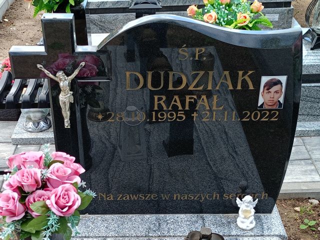 Rafał Dudziak 1995 Trzemeszno - Grobonet - Wyszukiwarka osób pochowanych